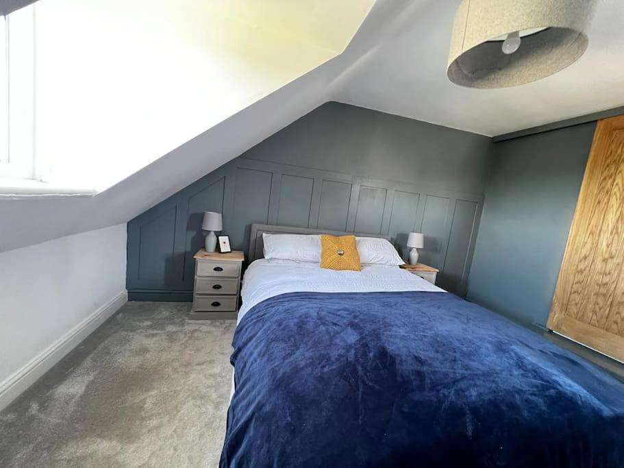 Boutique 2 Storey Home Nr Centre تشيبينغ نورتون المظهر الخارجي الصورة